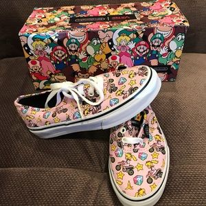 NIB VANS Nintendo Princess Peach 1.5 Girls